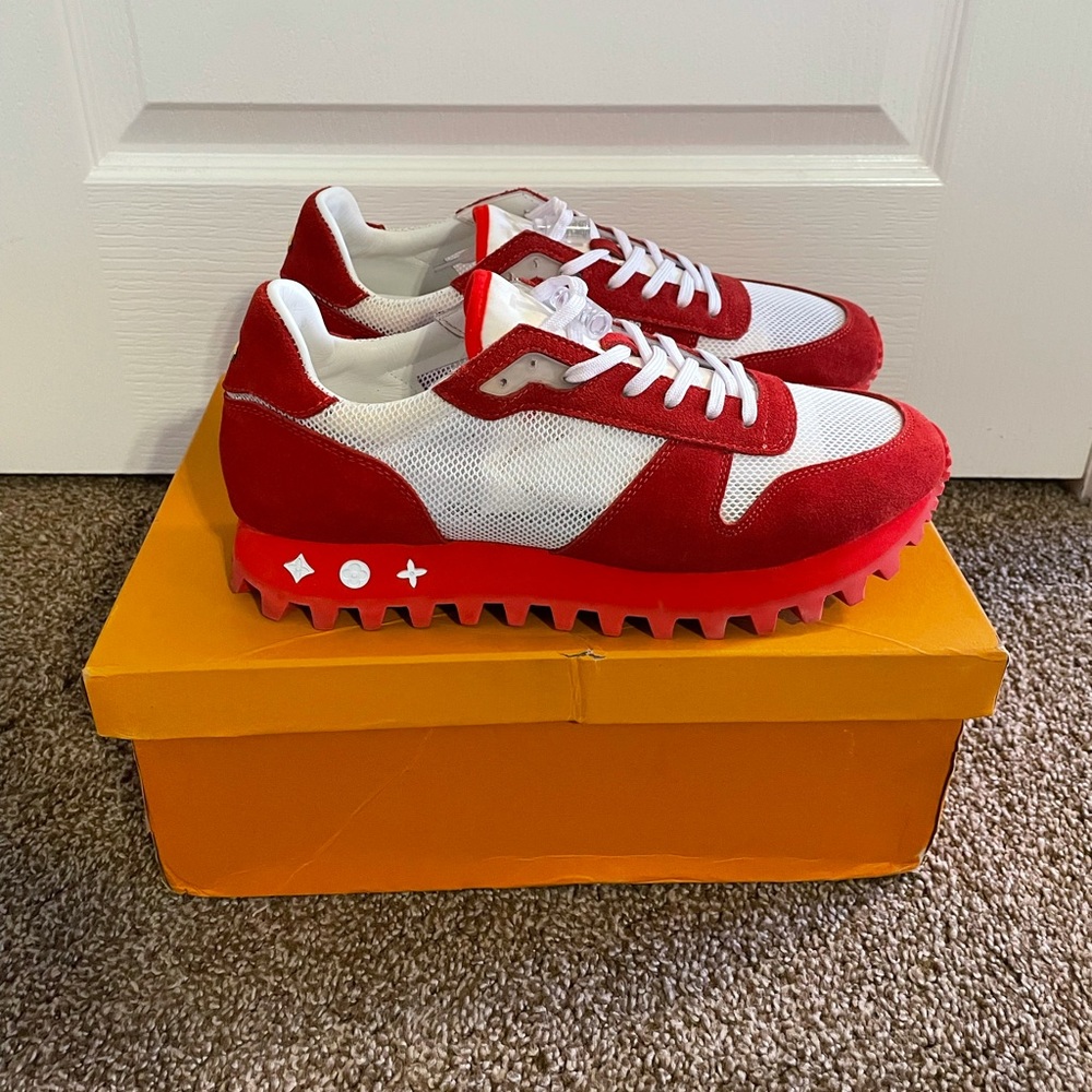 Louis Vuitton Rouge Runner Size EU 43